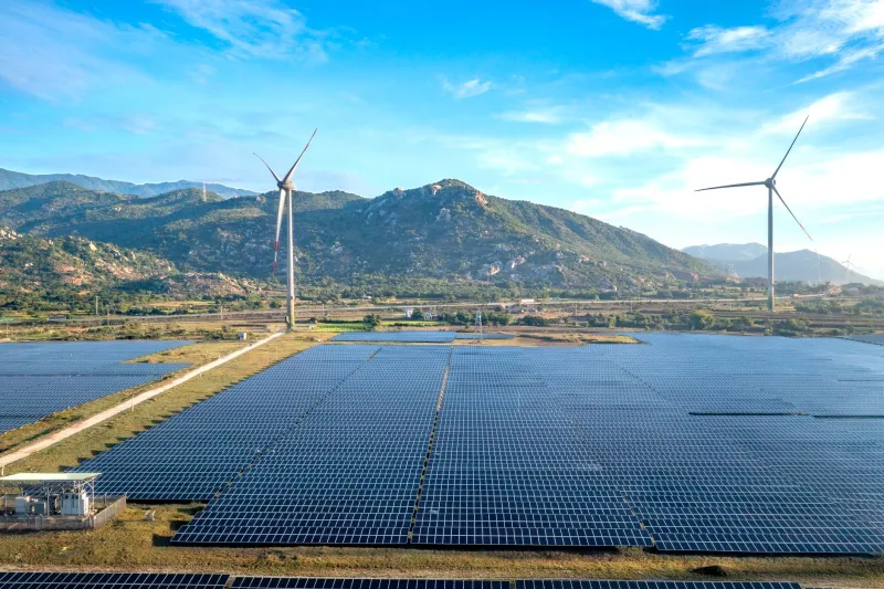 Built for a Grid That No Longer Exists: The Looming Write-Down Crisis in Renewable Energy