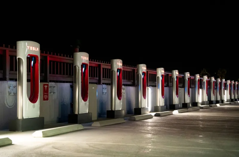 When Everyone Plugs In at Once: How Neighborhood EV Charging Is Quietly Straining the Wires Beneath Your Street
